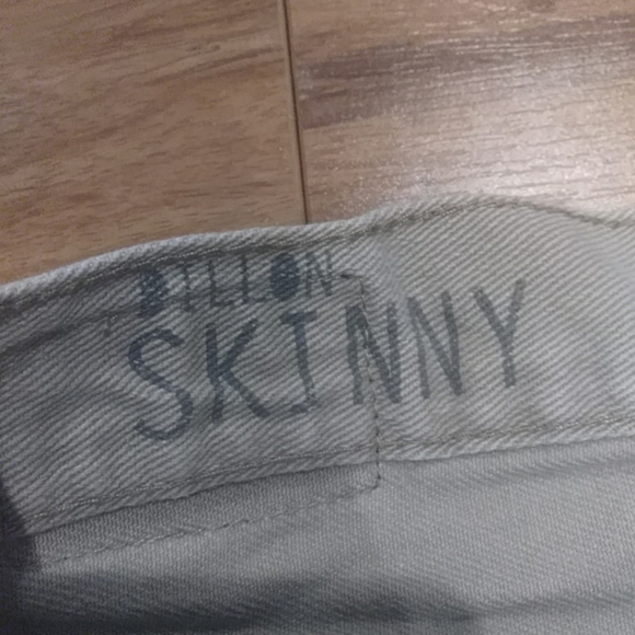 Bullhead cream skinny jeans - Picture 2 of 8